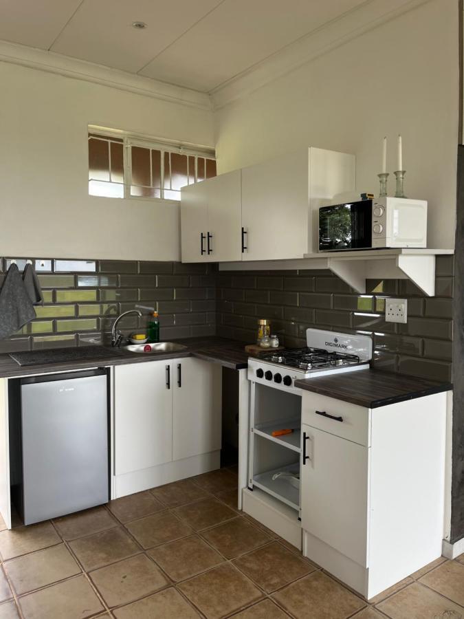 Dewdrop Farm Stay Ермело Екстериор снимка