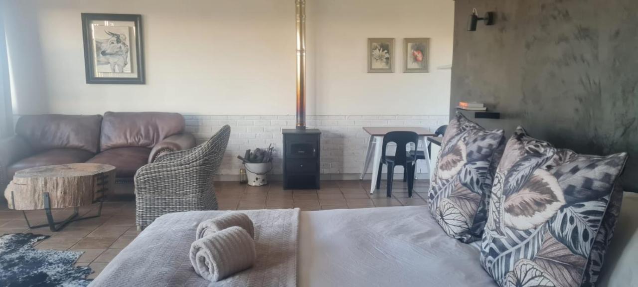 Dewdrop Farm Stay Ермело Екстериор снимка