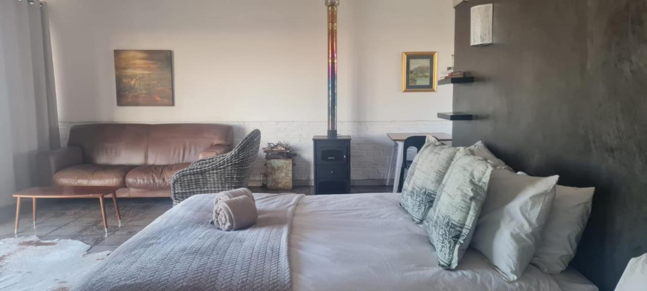 Dewdrop Farm Stay Ермело Екстериор снимка