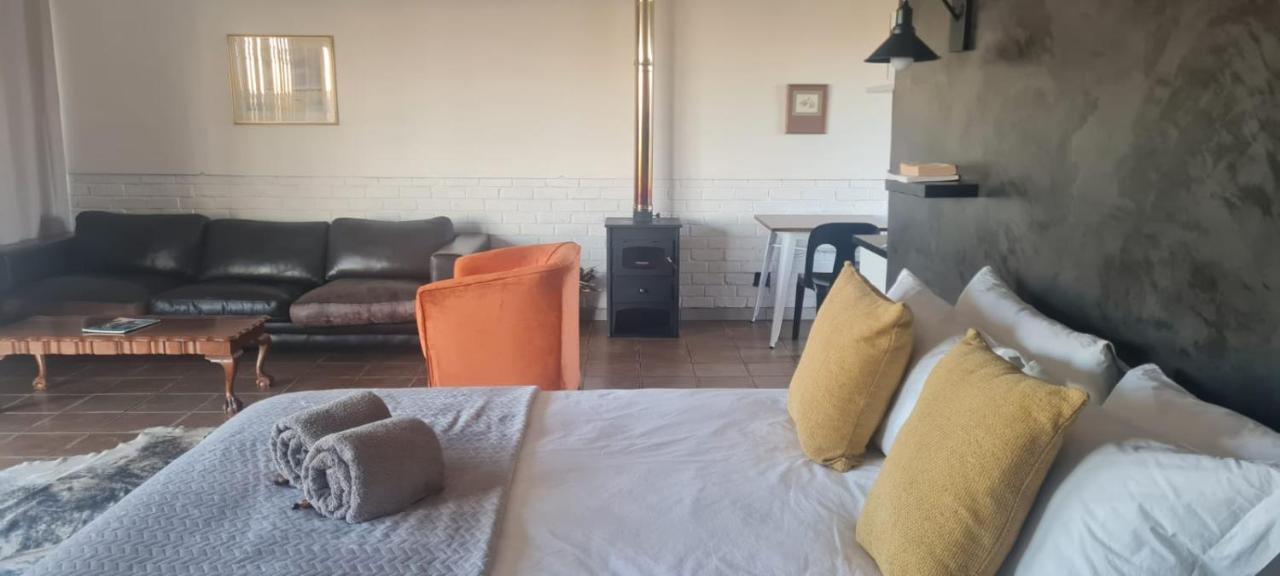 Dewdrop Farm Stay Ермело Екстериор снимка