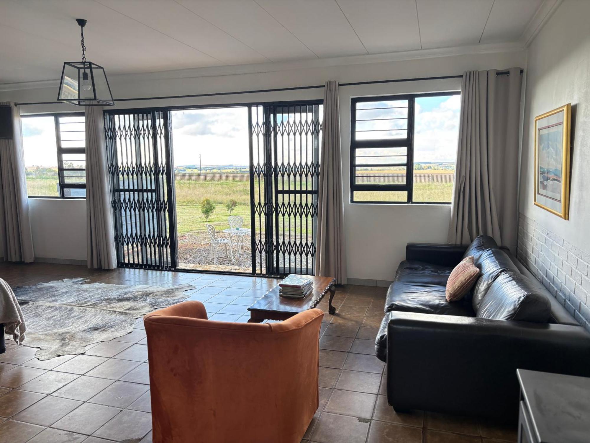 Dewdrop Farm Stay Ермело Екстериор снимка